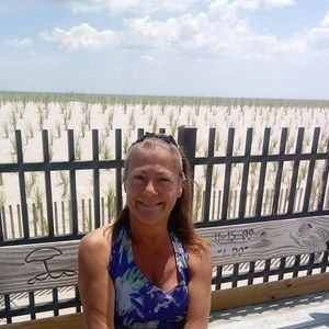 Meet your Posher, Denise